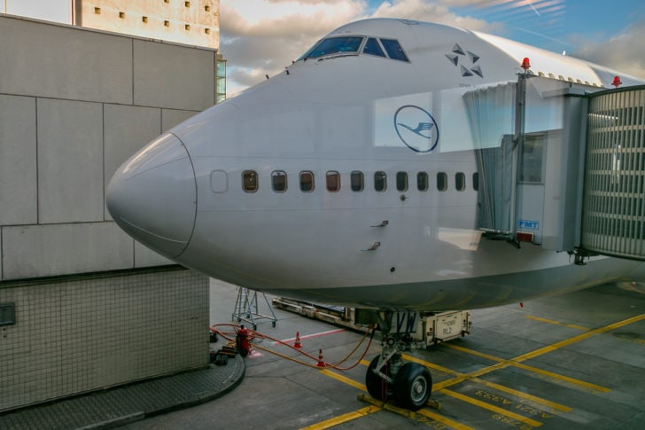 Boeing 747 am Gate