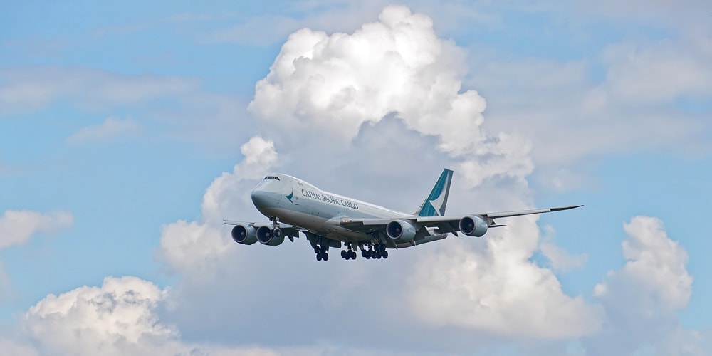 Planespotting Boeing 747 im Anflug