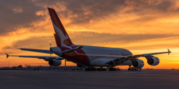 Ein Airbus A380 der Qantas auf dem Flughafen Dresden