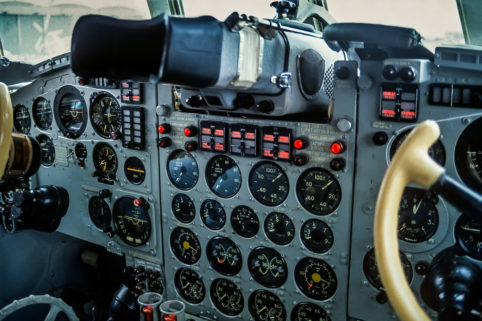 Iljuschin IL-18 Cockpit